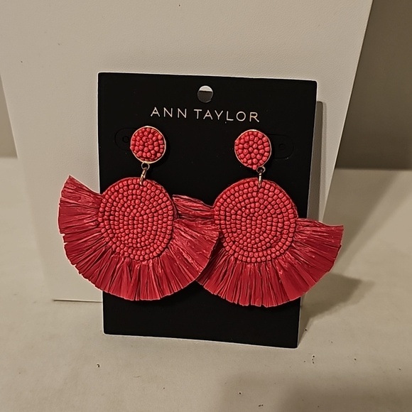 Ann Taylor Jewelry - Ann Taylor Hot Pink Earrings‎